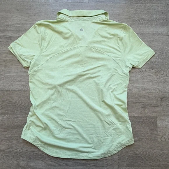 Lululemon Women's Size 8 Quick Drying Short Sleeve Polo Shirt Performance Elle - Picture 4 of 10